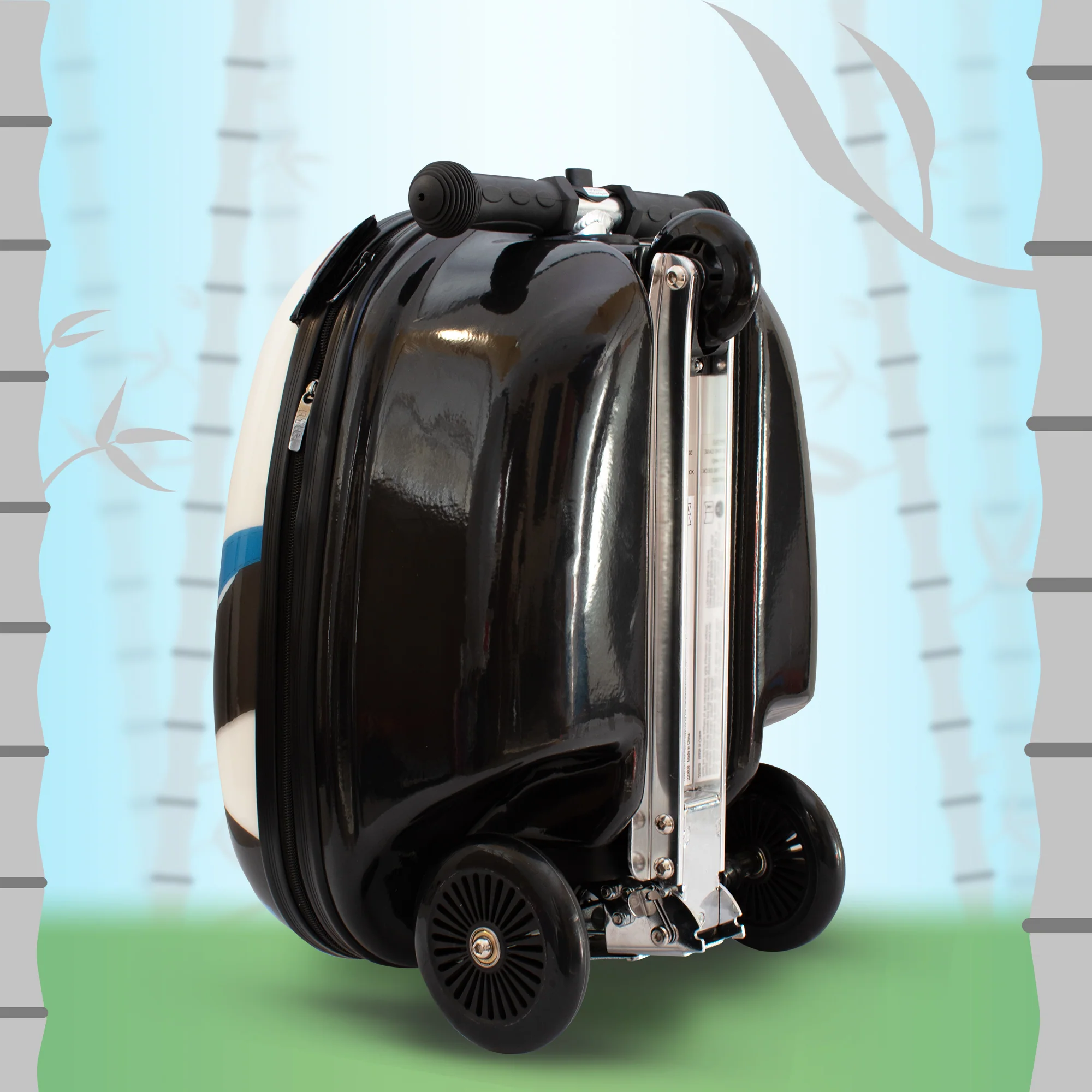 Flyte Midi 18 Inch Penni the Panda Scooter Suitcase - Image 6