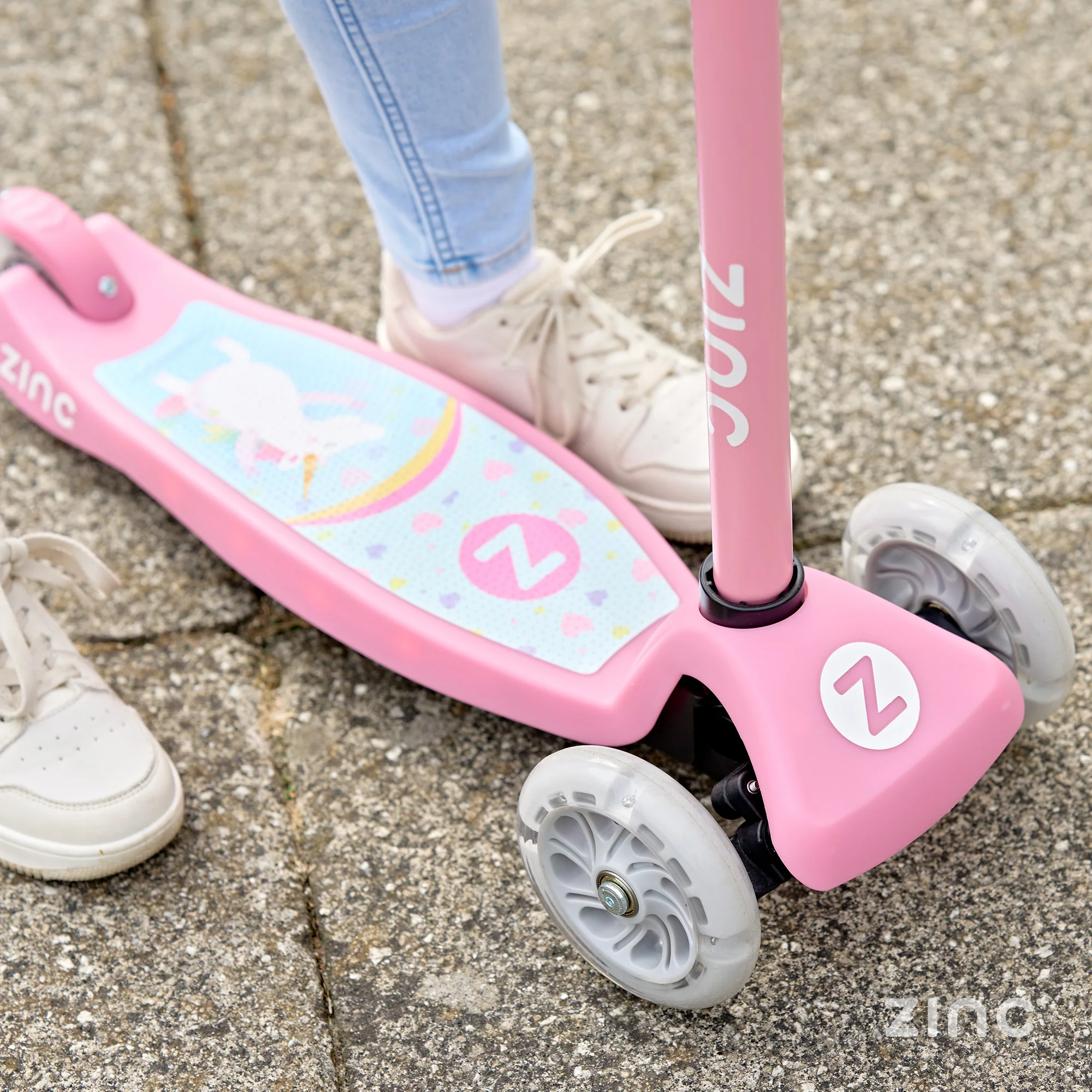 Zinc Superstar Non Folding Scooter with Light Up Deck and Light Up Wheels - Image 7
